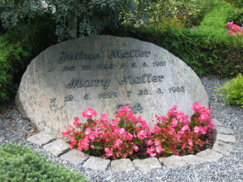 Mary  Moeller .jpg